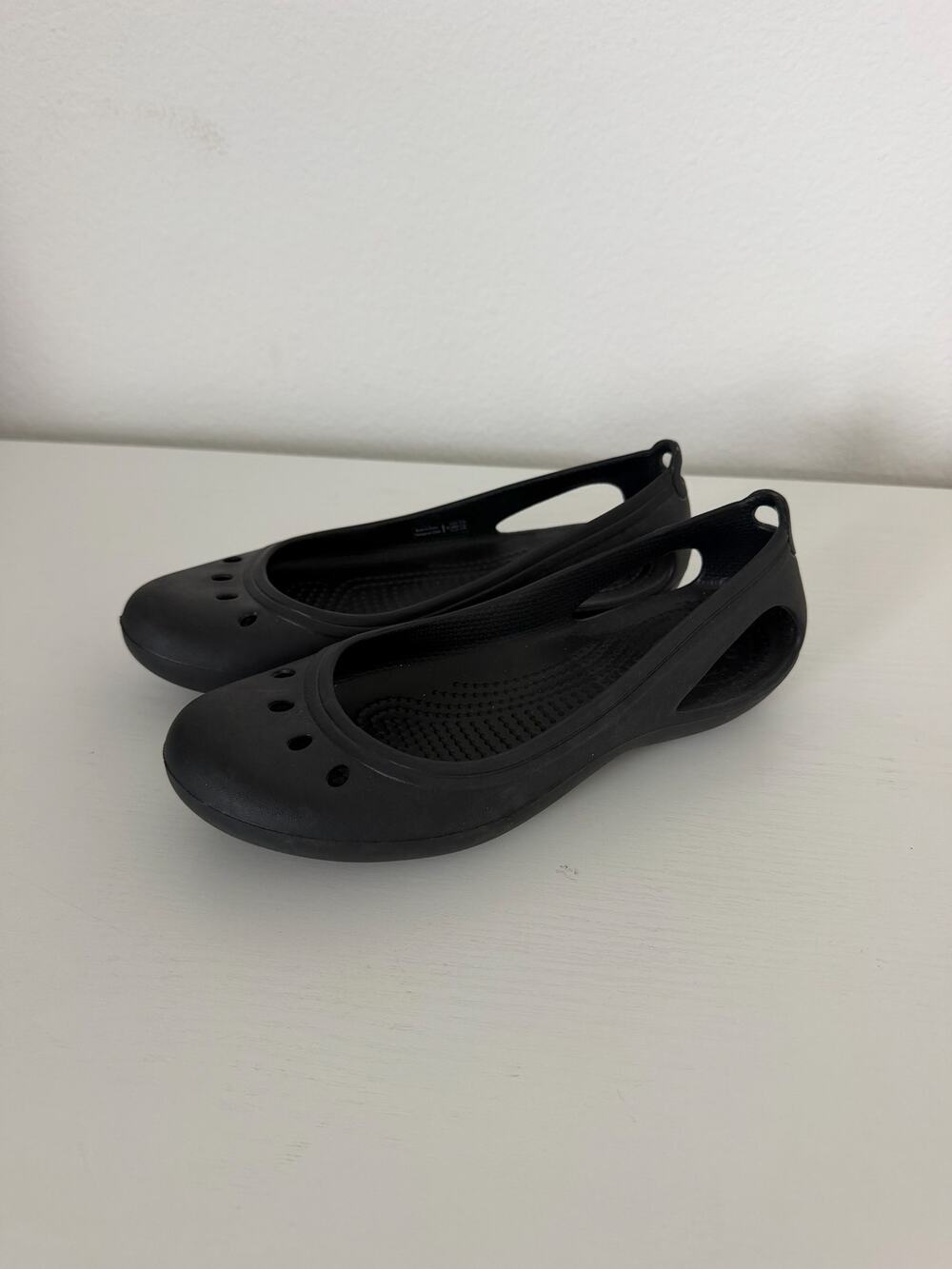 Crocs Womens Kadee Ballet Flats Black Washable Size 7 Rubber Waterproof